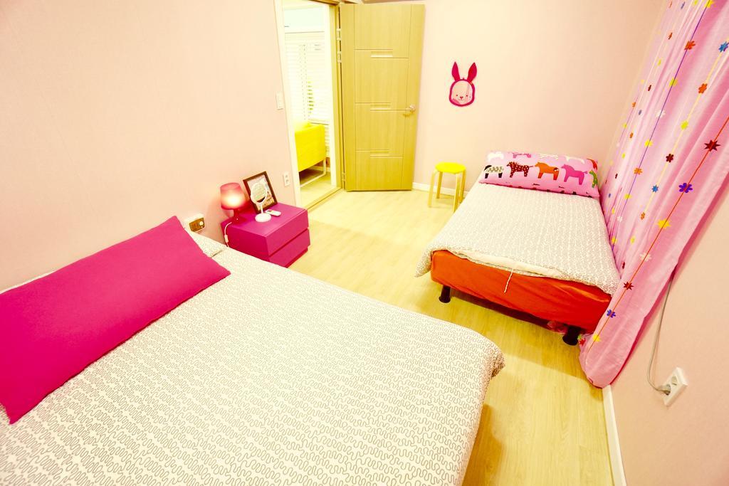 Little Haenyeo Villa Чеджу Екстериор снимка