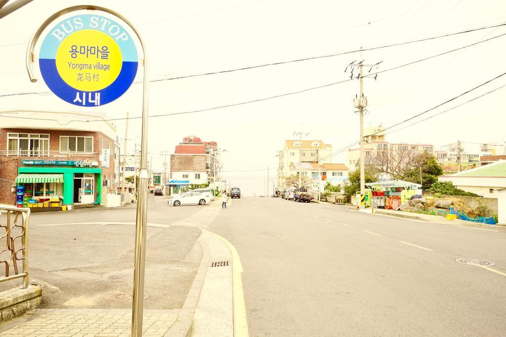 Little Haenyeo Villa Чеджу Екстериор снимка