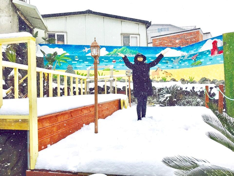 Little Haenyeo Villa Чеджу Екстериор снимка